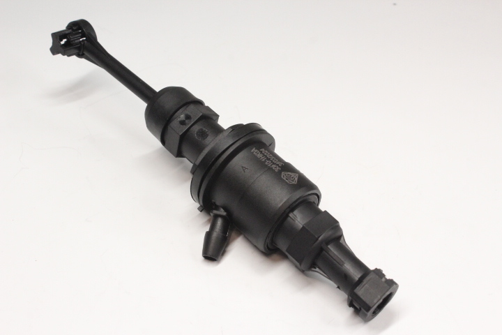 BOMBA DE CLUTCH VERSA 2012-2019